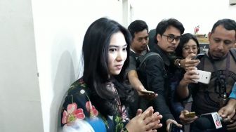 Senang dan Sedih, Ini yang Biasa Dilakukan Isyana Sarasvati