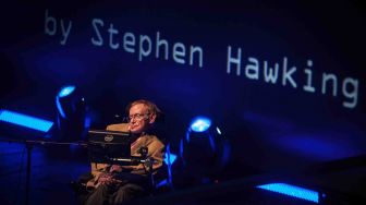 Mengenang Stephen Hawking dalam Uang Koin Inggris