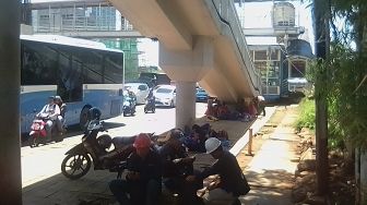 Pekerja Proyek LRT Masih Menganggur Pasca Gas PGN Bocor