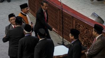 Dewan Perwakilan Rakyat menggelar rapat paripurna untuk melantik Utut Adianto Wahyuwidayat sebagai Wakil Ketua DPR RI di Gedung Nusantara II, Senayan, Jakarta, Selasa (20/1). 