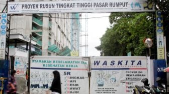 Proyek rumah susun tingkat tinggi Pasar Rumput Jakarta, Selasa (21/3).