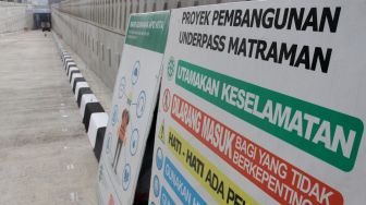 Penampakan salah satu sudut di proyek Underpass Matraman, Jakarta, Sabtu (24/3/2018). [Suara.com/Oke Atmaja]