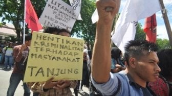 Ibu Pengajian Kena Gas Air Mata, Mabes Akhirnya Copot Kapolres Banggai