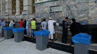 Jemaah Haji Sumsel Dilarang Bawa Air Zam Zam, Kakanwil Ingatkan Hal Ini