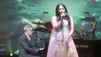 Anggun C Sasmi Ngaku Kapok Konser di Candi Prambanan, Kenapa?