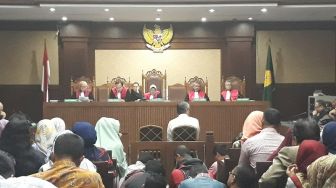 Gubernur Sultra Nonaktif Divonis 12 Tahun Penjara