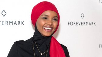 Halima Aden, Model Berhijab Pertama di Sampul Majalah Vogue