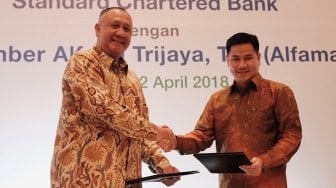 Standard Chartered Beri Modal Kerja Terpadu pada Alfamart