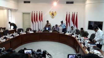Presiden Jokowi Minta Pembuatan e-KTP Hanya Berapa Jam