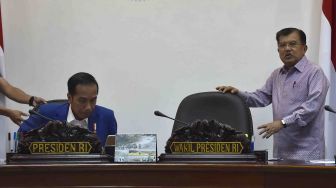 Jokowi Pimpin Ratas Penataan Administrasi Kependudukan