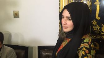 Cantik! Ini Foto Yuliast Mochamad Saat Bantah Istri Ketiga Opick