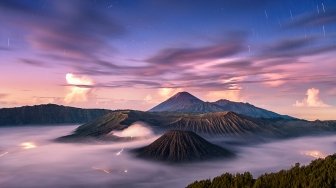 Pertaruhkan Nyawa, Pemuda Turun ke Kawah Bromo untuk Ambil HP