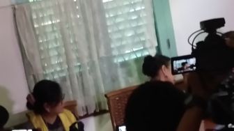 STOP PRESS! Sukmawati Menangis: Saya Minta Maaf