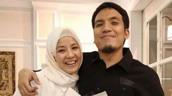 Selamat! Desta dan Natasha Rizky Dikaruniai Anak Ketiga