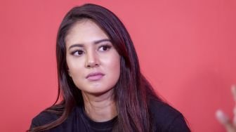 Aurelie Moeremans Unggah Foto dengan Wajah Sembab, Warganet Ikut Sedih