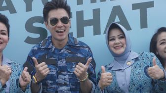 Cie.. Baim Wong Punya Gandengan Baru