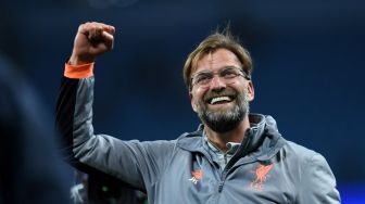 Senyum Lebar Klopp di Etihad Stadium