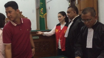 Jennifer Dunn Protes Faisal Harris Tak Temani Sidang?