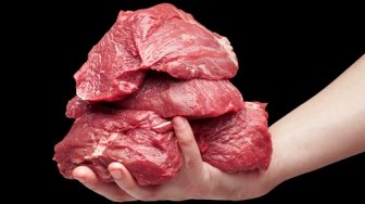 Makan Daging Merah dan Keju Bisa Tingkatkan Kesehatan Jantung