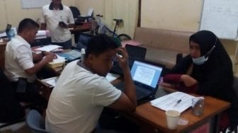 Arisan Online Bermodus Gandakan Uang, Wanita Ini Diburu Warga Ambon