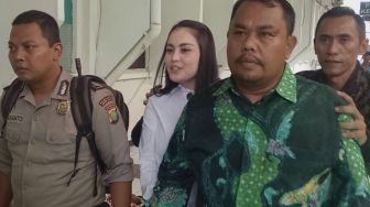 Jennifer Dunn Dibawakan Kue ke Pengadilan, dari Siapa?