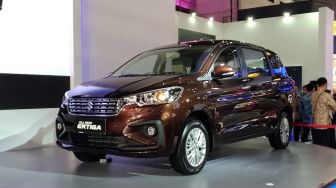 Harga Suzuki Ertiga Lawas Dipangkas Rp33 Juta di IIMS 2018