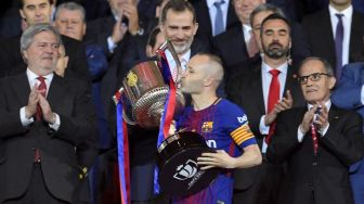 Pemain Barca Ini Sudah Pasti Patah Hati Jika Iniesta Angkat Kaki