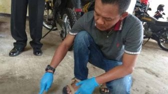 Maling Anjing Nyaris Tewas Dikeroyok, Sepeda Motornya Dibakar