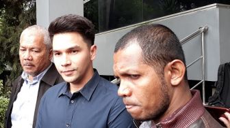 Siap Laporkan Dhena Devanka, Jonathan Frizzy Kantongi 3 Bukti