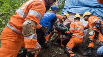 Evakuasi Korban Bencana Gempa