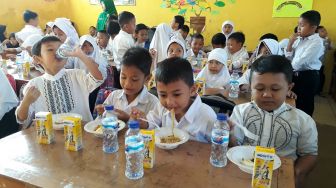 7 dari 10 Anak Sekolah Tak Mendapat Sarapan Bergizi