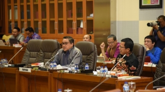 DPR Minta Data Angkatan Kerja yang Libatkan Tenaga Asing