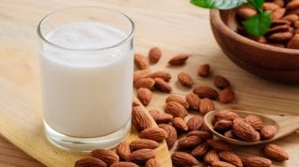 8 Manfaat Susu Almond, Cegah Tekanan Darah Tinggi hingga Tingkatkan Produksi ASI