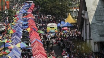 PKL dan Satpol PP Bentrok di Tanah Abang, Tiga Orang Dibekuk