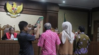 Sidang lanjutan kasus merintangi penyidikan e-KTP Setya Novanto yang menjerat pengacara Fredrich Yunadi di Pengadilan Tindak Pidana Korupsi (Tipikor) Jakarta, Kamis (3/5). 