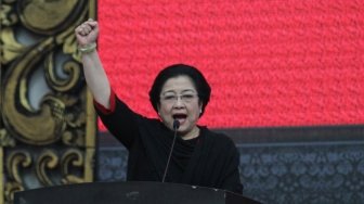 Ketua Umum PDIP Megawati Soekarnoputri membuka Rapat Koordinator Bidang Politik dan Keamanan di Kantor DPP PDIP, Jakarta, Kamis (3/5). 