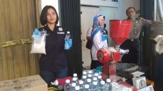 Dua Tahun Produksi Ciu, Warga Tambora Ini Untung Rp 1,4 Miliar