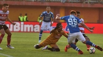 Brace Fabiano Beltrame Bawa Madura United Tundukkan Persib 2-1