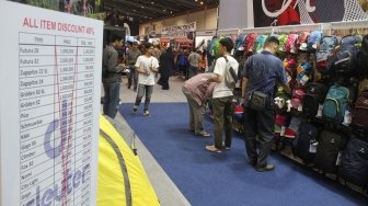 Pameran Indonesia Outdoor Festival (Indofest) 2018 di Hall B Jakarta Convention Center (JCC), Jakarta, Jumat (4/5). 