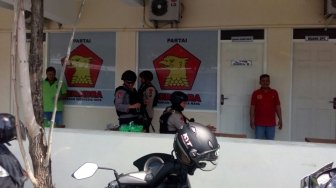 Brimob Cari Kaos #2019GantiPresiden, Fadli Zon: Ini Kepanikan