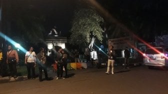 Napi Teroris Sadis Bunuh 5 Polisi, Digorok, Dibacok, dan Ditembak