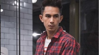 Nge-Vape di Toilet Pesawat, Fandy Christian Diamankan Petugas