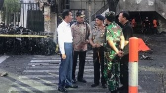 Presiden Republik Indonesia Joko Widodo mendatangi lokasi ledakan bom di Surabaya, Minggu (13/5/2018) [Setpres]