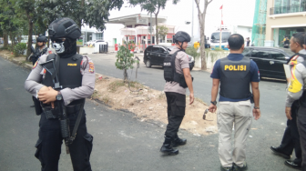 STOP PRESS! Paket Diduga Bom di WC Transmart Lampung, Diledakkan Polisi