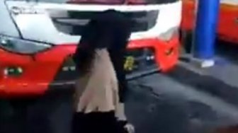 Perempuan Bercadar Dipaksa Turun dari Bus, Ini Kisah Sebenarnya