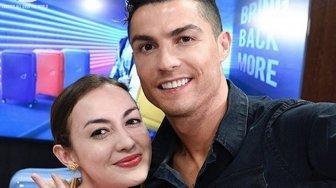 Gaya Rianti Cartwright Bertemu Cristiano Ronaldo