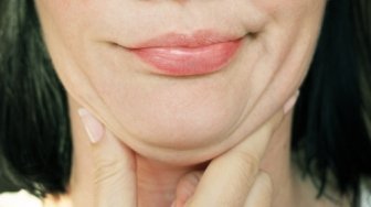 Ini 5 Cara yang Dapat Dilakukan untuk Hilangkan Double Chin di Wajah