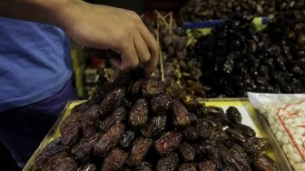 Tak Hanya Enak, Ini 5 Keutamaan Buah Kurma Bagi Kesehatan