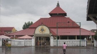 Sudah Dilarang, Muslim United Ngotot Pakai Masjid Gedhe Kauman