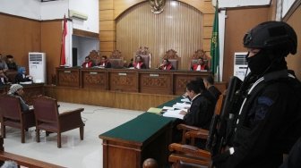 Sidang pledoi Aman Abdurahman. (Suara.com/Oke Atmaja)